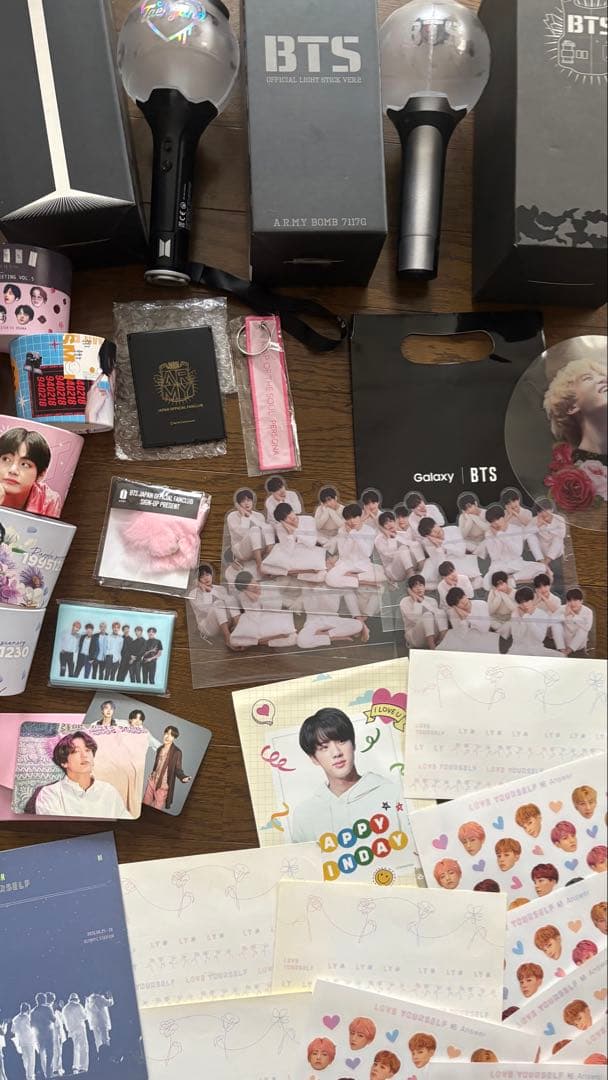 BTS グッズ　公式　　アミボム