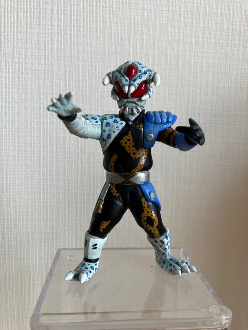 HGサイズ 仮面ライダーBLACK RX　ゲドリアン　改造 リペイント 完成品