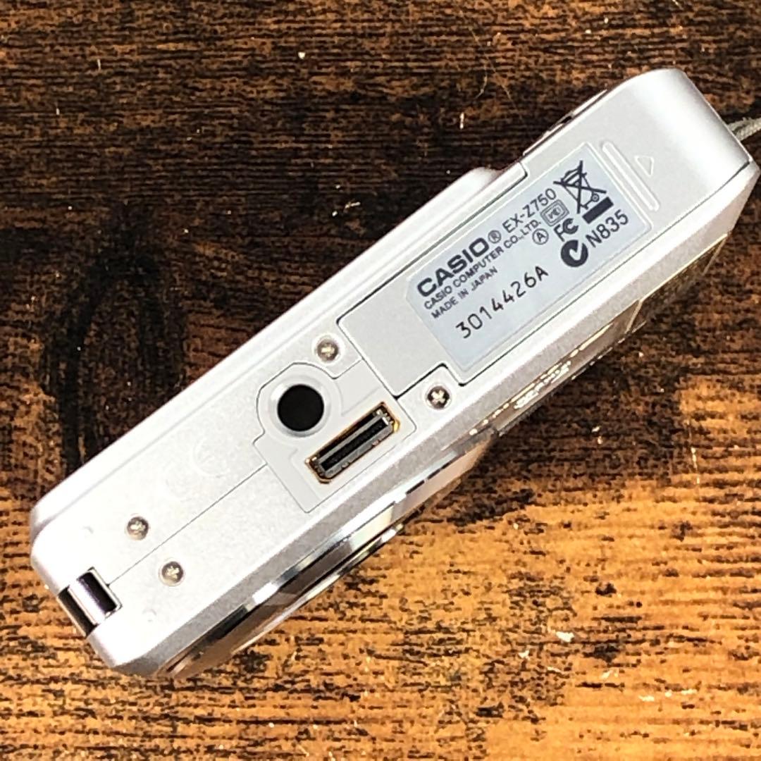 動作確認済 美品 CASIO EXILIM EX-Z750 シルバー