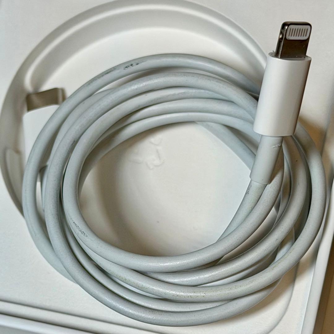 M　Apple iPhone 14 Pro Max シルバー 背面ヒビ