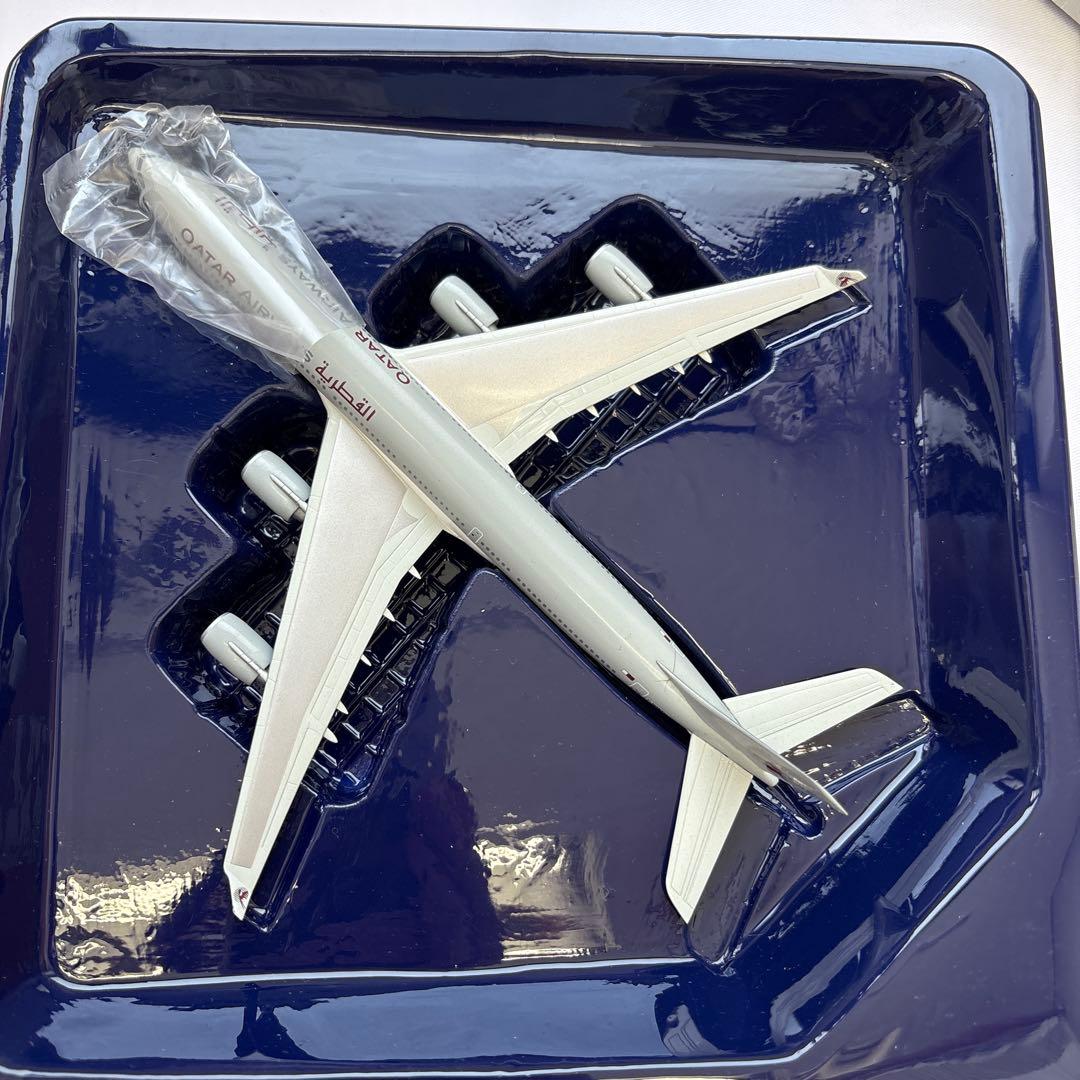 航空機・ヘリコプター Qatar Airways Airbus A340-600 1:400