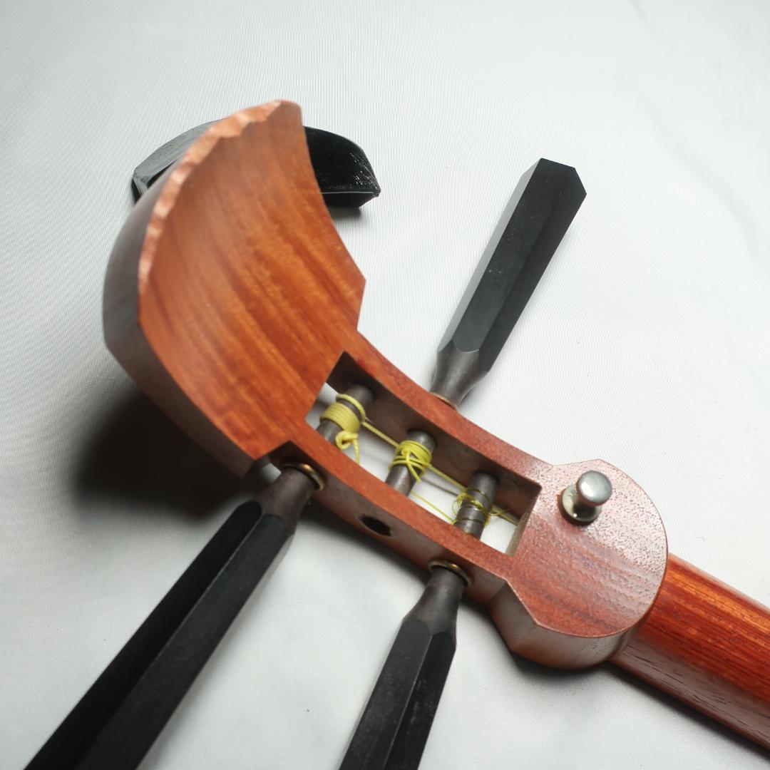 三味線 中棹 黒檀糸巻き 東さわり 撥 ハードケース付 民謡 地唄 管理No.2