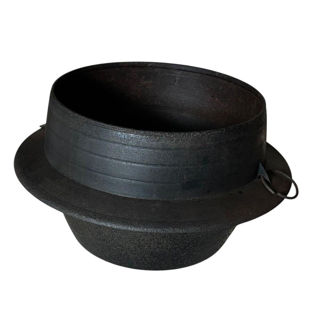 鉄製　羽釜　直径30㎝（ツバ40㎝）高さ25㎝