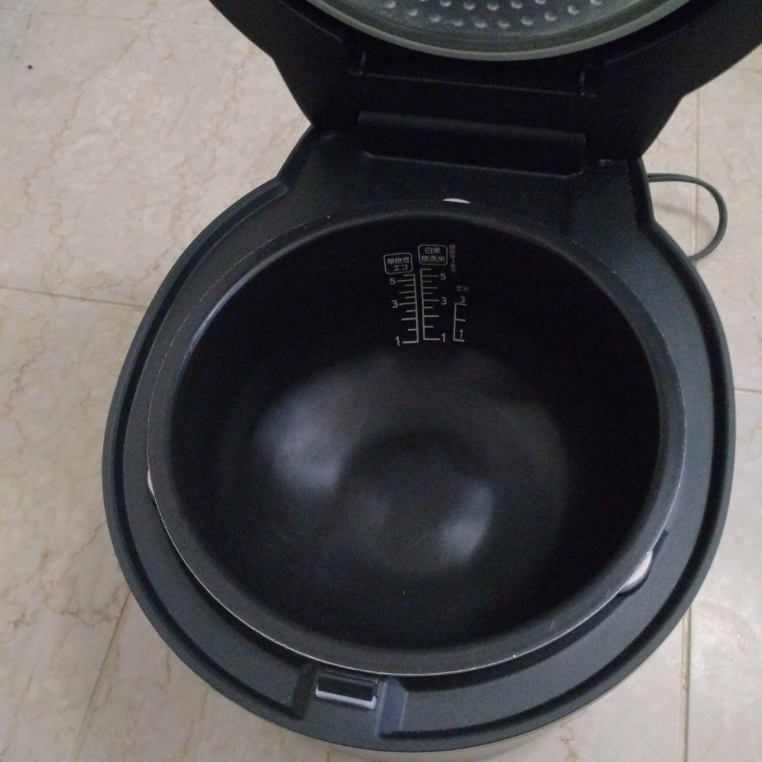アイリスオーヤマ　IHジャー炊飯器　5.5合炊き　ISA50-B 黒　炊飯器