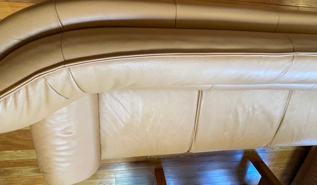 karimoku カリモク　ベージュ レザー ソファ　3人掛けソファ　美品