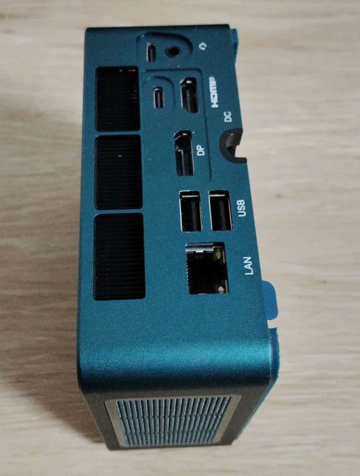 ミニPC SER7PRO Ryzen7 7840HS 32GB 1TB