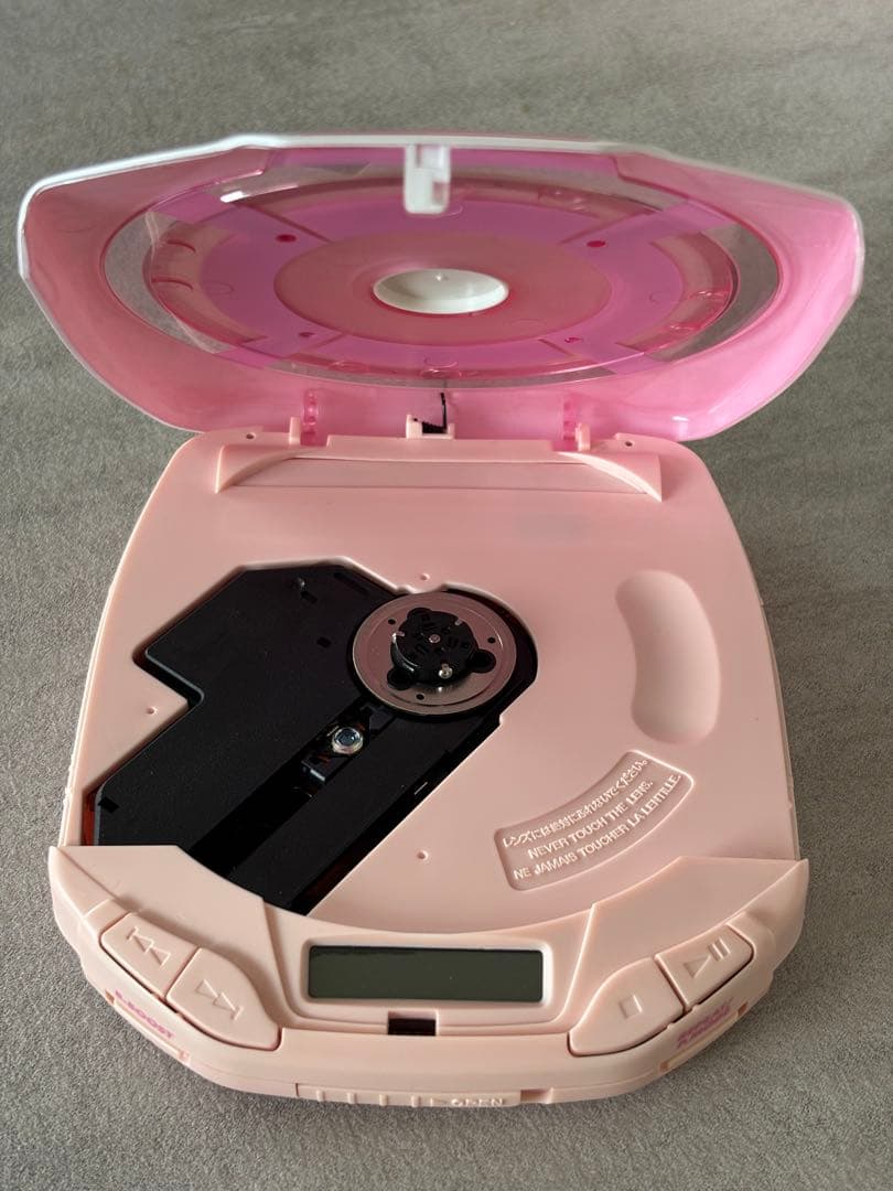 ⭐️値下げ‼️KENWOOD HELLO KITTY ポータブルCDプレーヤー