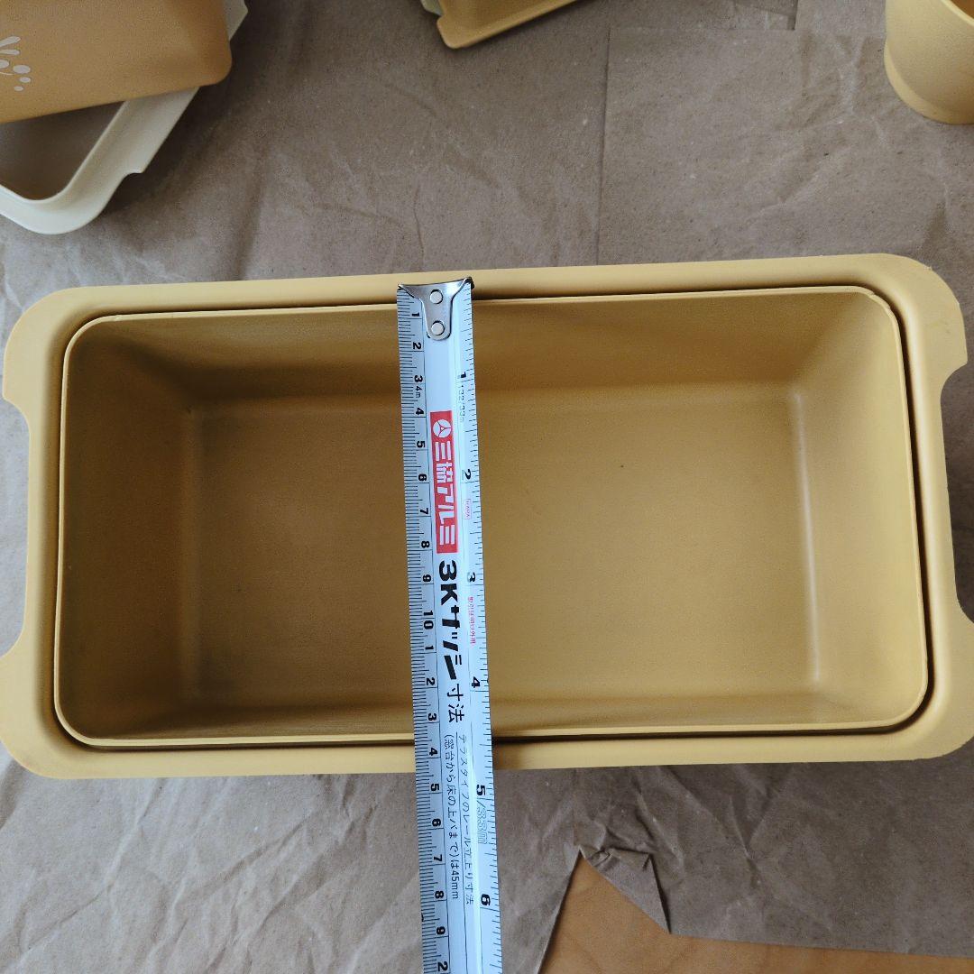 Tupperware　保存容器セット
