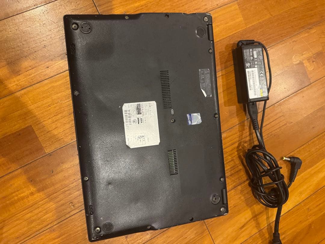 2020年モデル第8世代 SSD256搭載！LIFEBOOK U939