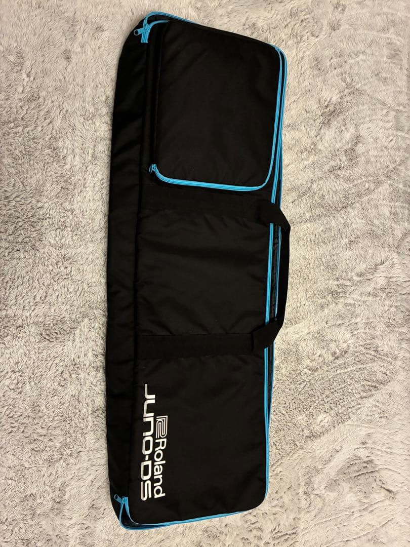 【希少限定カラー】 ローランド JUNO-DS61Bシンセサイザー 61鍵盤