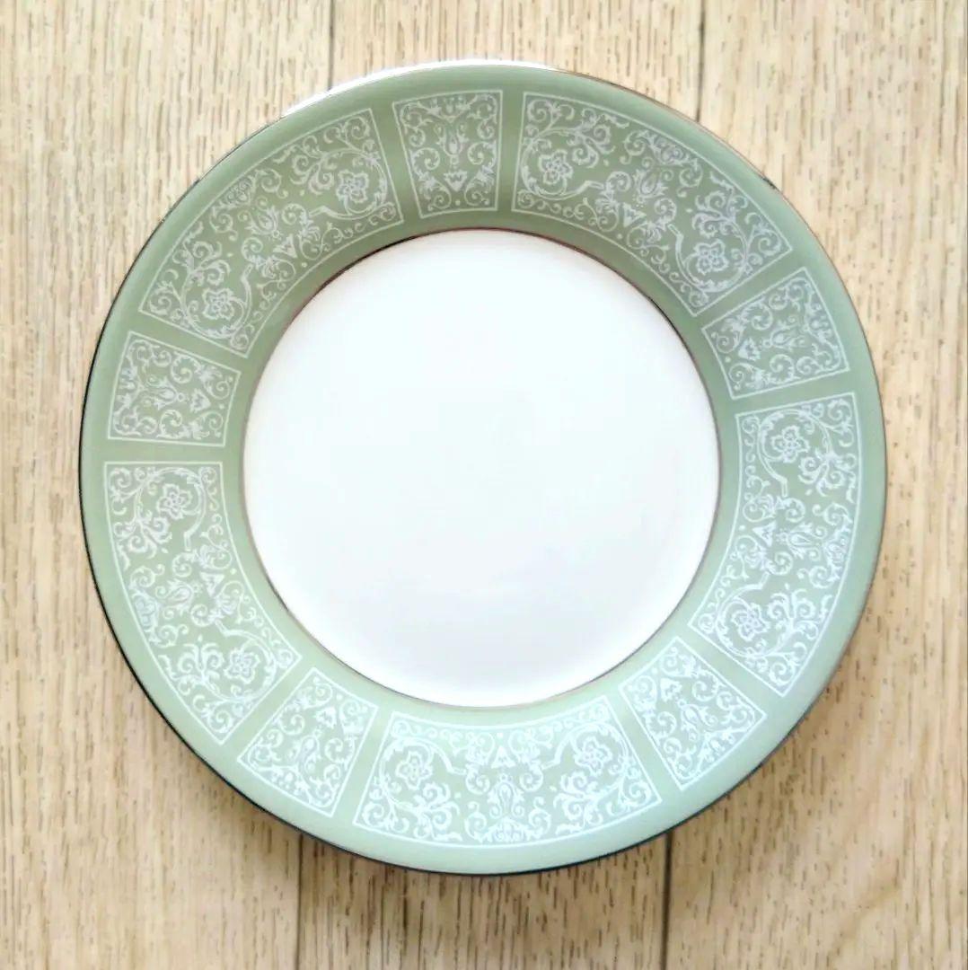 未使用　5点　ウェッジウッド　プラチナ　ケニルワース　カップ&ソーサー　プレート