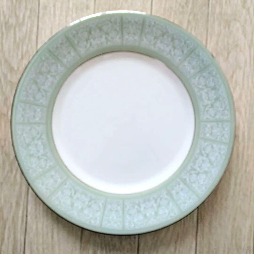 未使用　5点　ウェッジウッド　プラチナ　ケニルワース　カップ&ソーサー　プレート