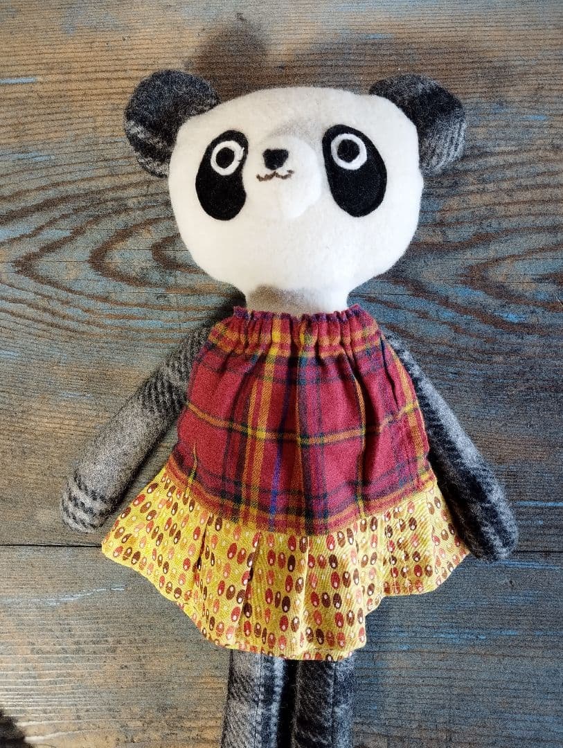ハンドメイド「ウールのパンダ」着せ替え人形セット・手洗い可