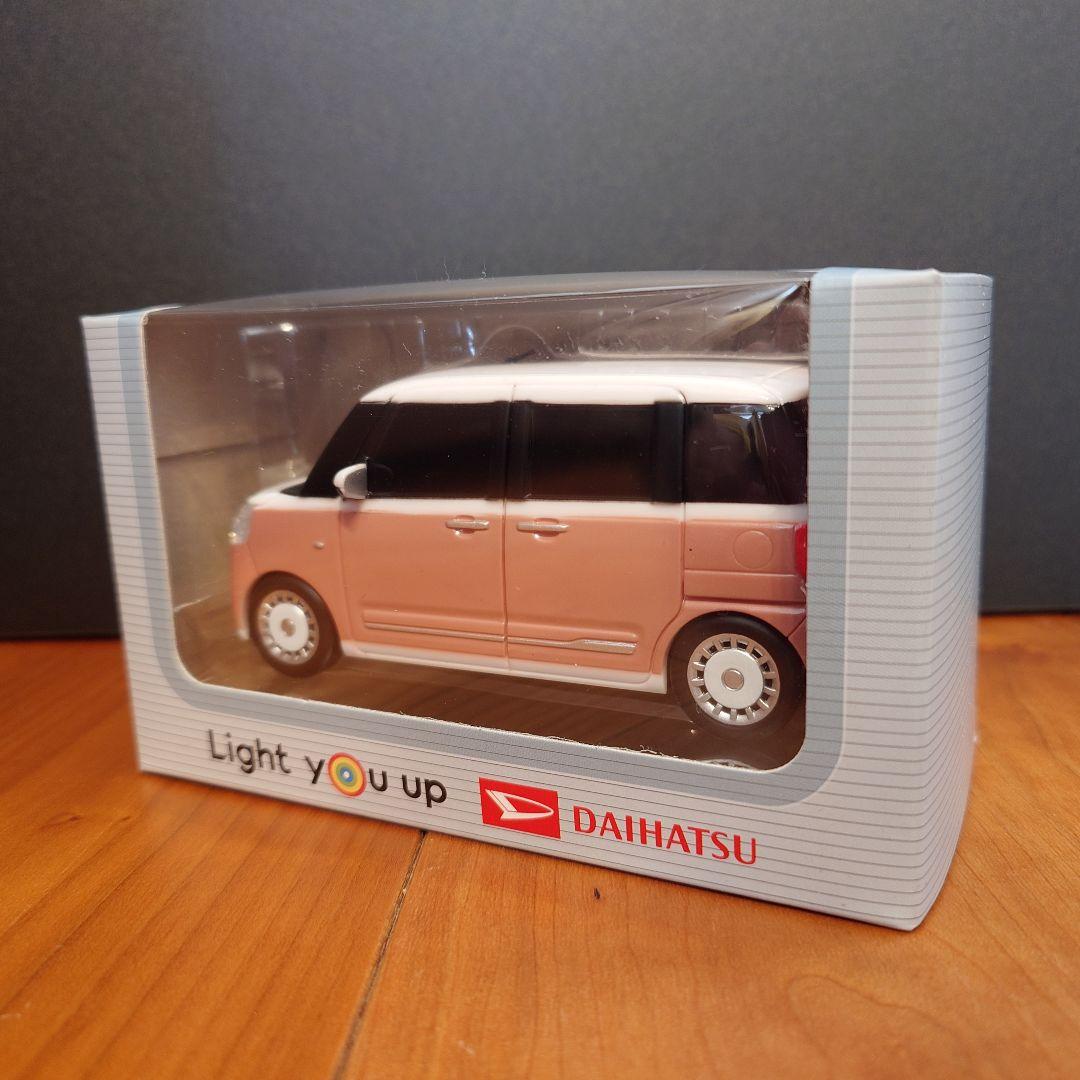 ダイハツ　ムーブキャンバス　ミニカー