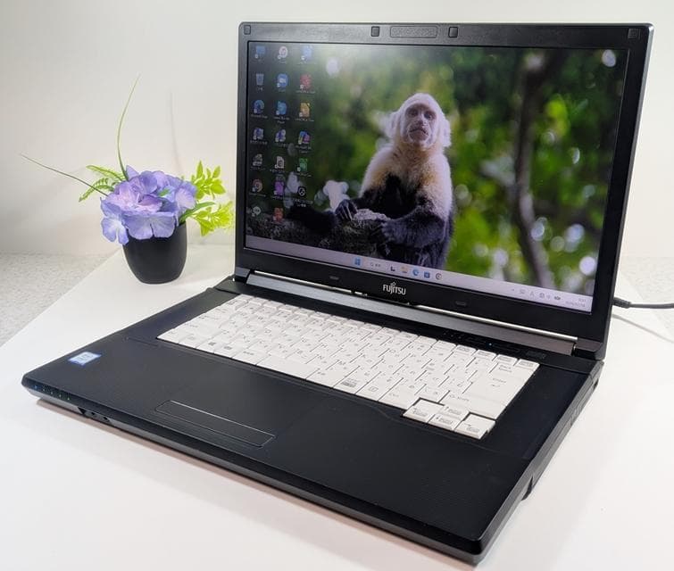 【超美品】激レア✨電源を入れてすぐ使える✨ノートパソコン✨Win11✨新品8GB