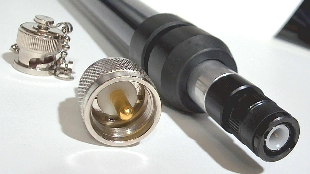 第一電波工業BNC-P RHM8B+BNC変換コネクター