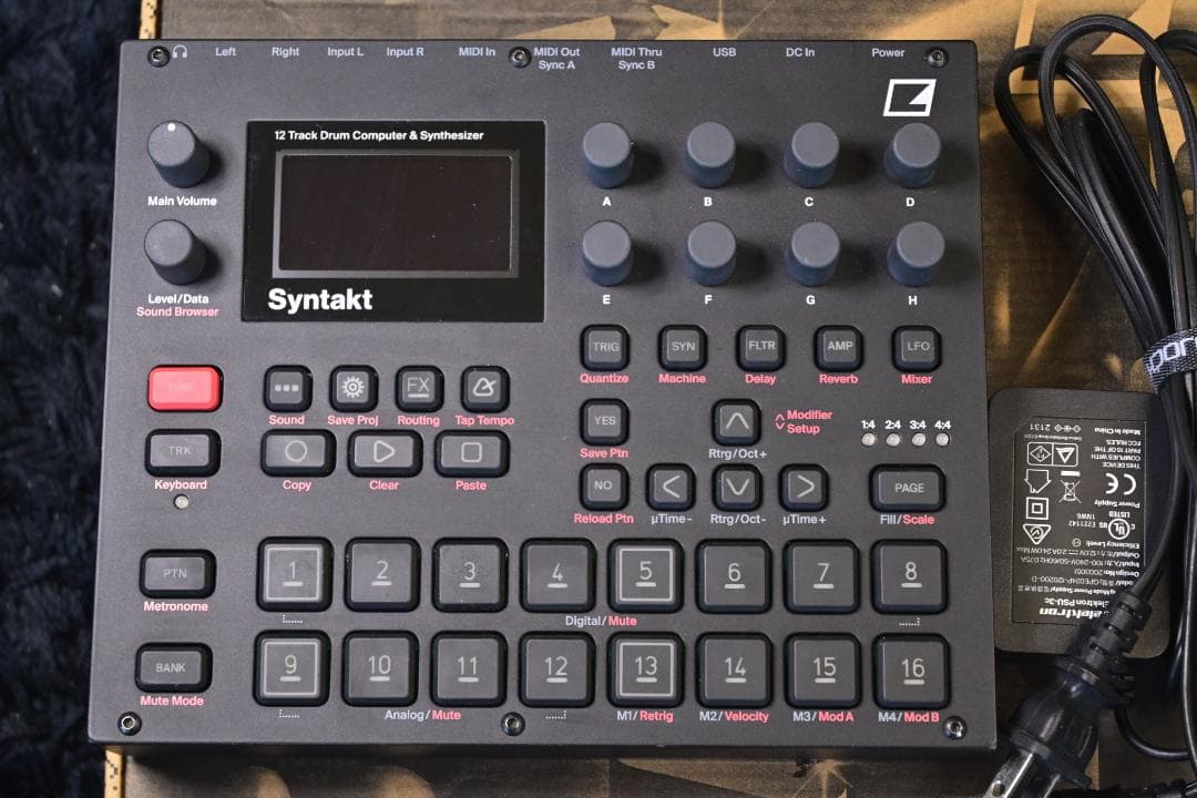 Elektron Syntakt FW1.4サンプル対応 元箱デッキセーバー付き
