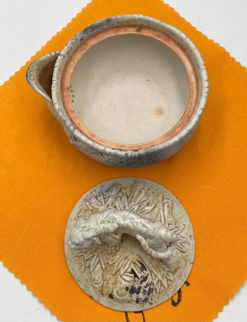 備前焼　白備前　難波誠治作　虎　宝瓶　NS11