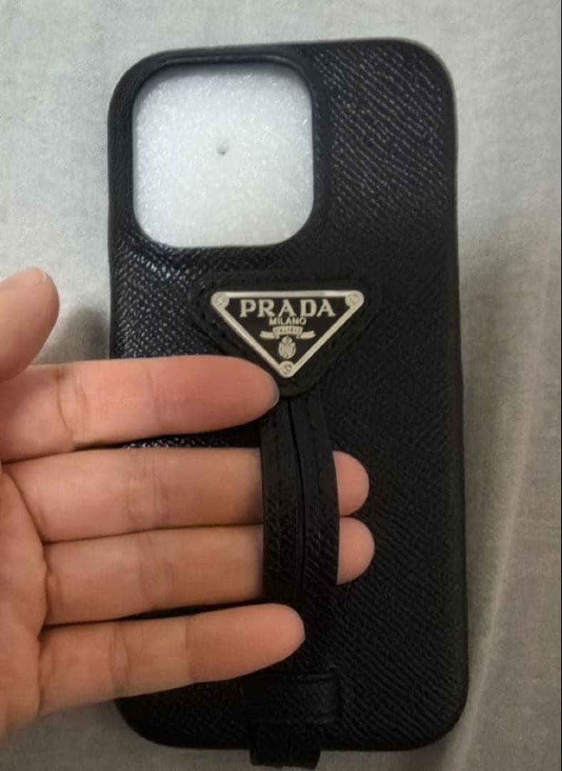 PRADA プラダ iPhone15Pro スマホケース ラスト1点です❣️