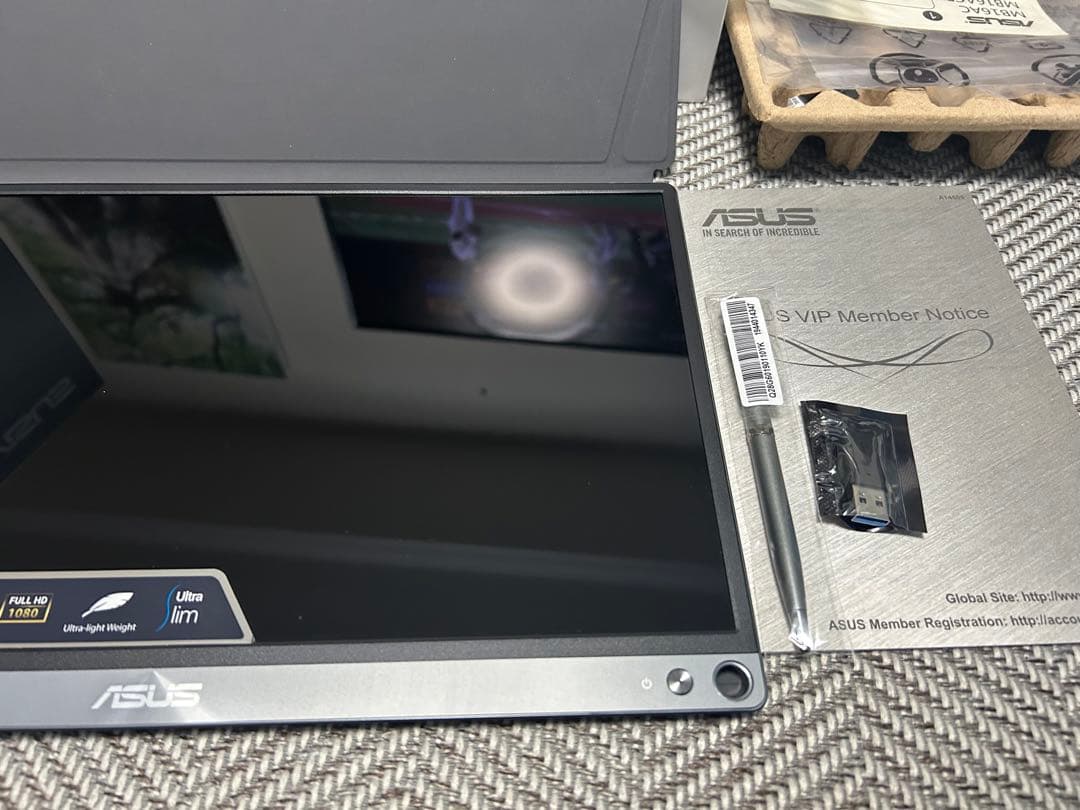 ASUS ZenScreen MB16AC 15.6インチ