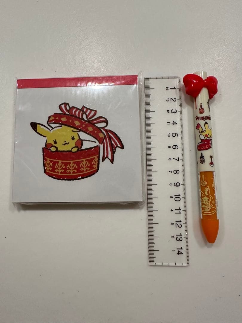 イッツデモ　ポケモン　クリスマスモチーフ　4柄メモ帳　2色ボールペン　2点セット