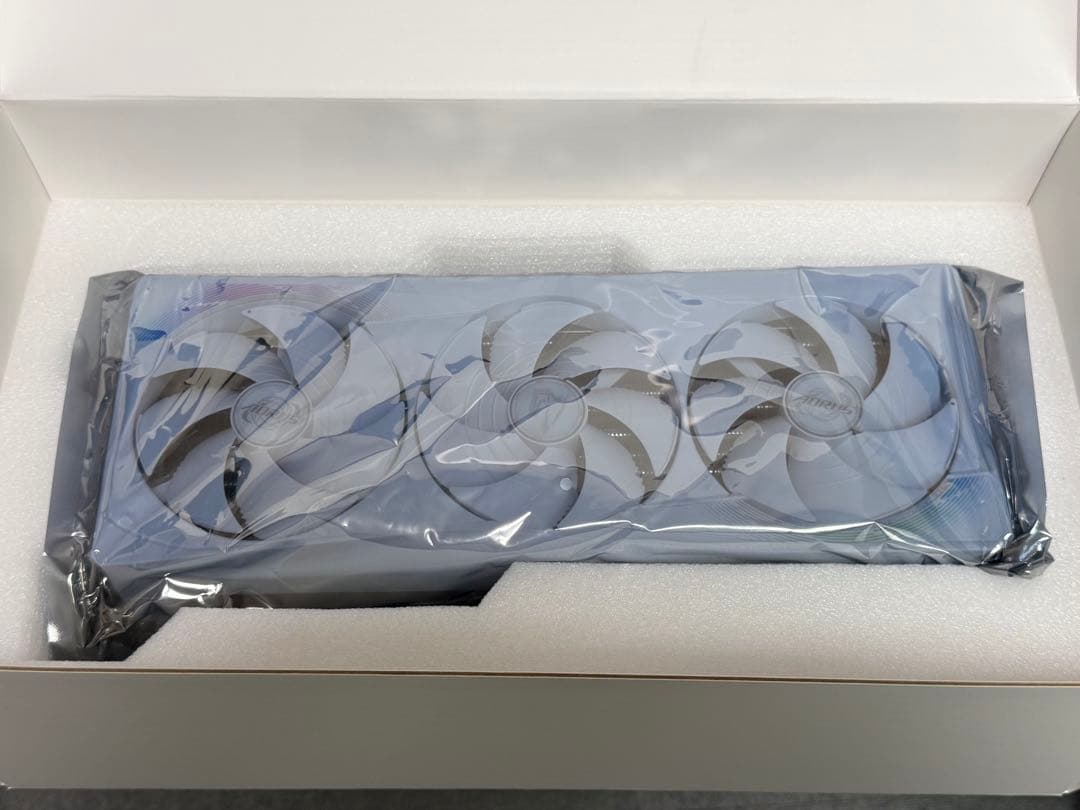 グラフィックボード・グラボ・ビデオカード AORUS GeForce RTX 5090 STEALTH ICE 32G