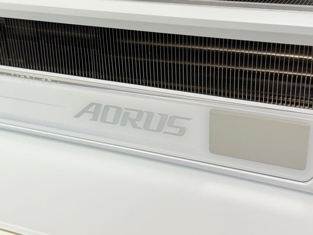 グラフィックボード・グラボ・ビデオカード AORUS GeForce RTX 5090 STEALTH ICE 32G