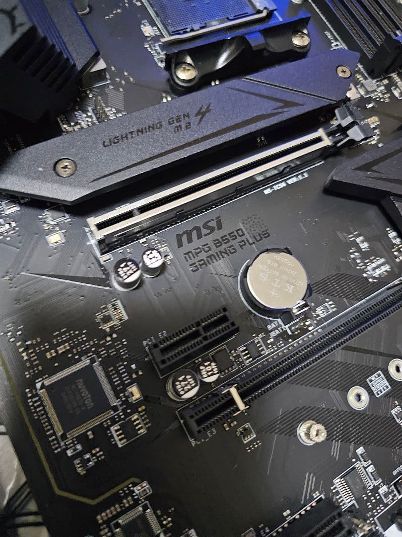 MSI B550 GAMING PLUS マザーボード