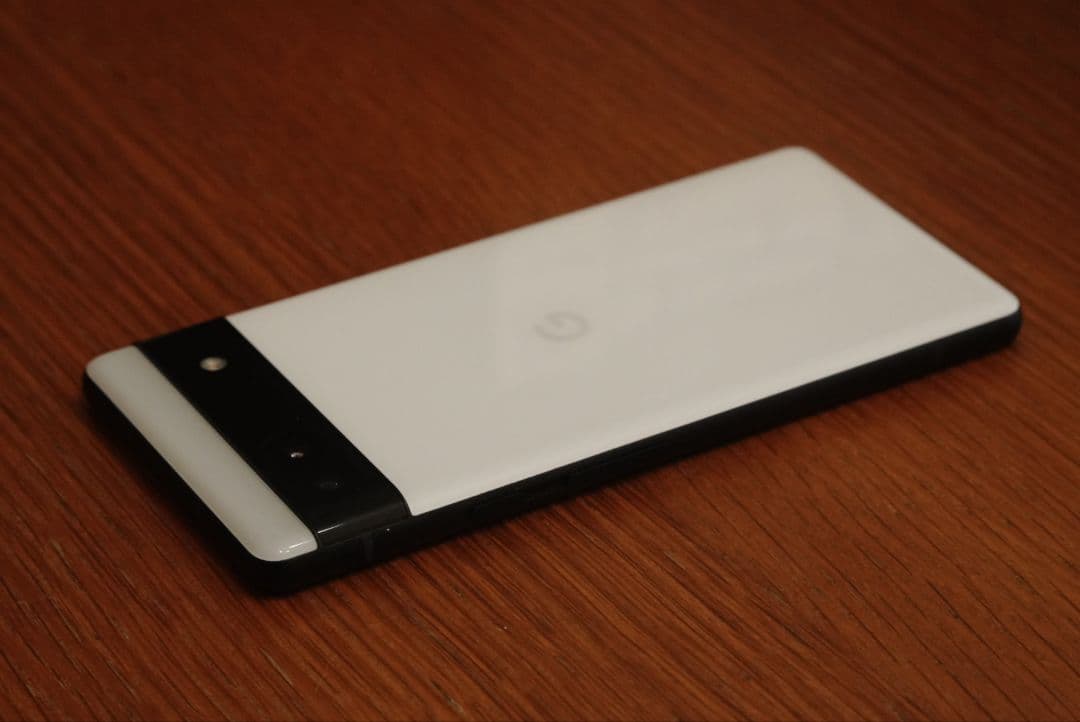 Google Pixel 6a チョーク（白） ケース付き 本体のみ