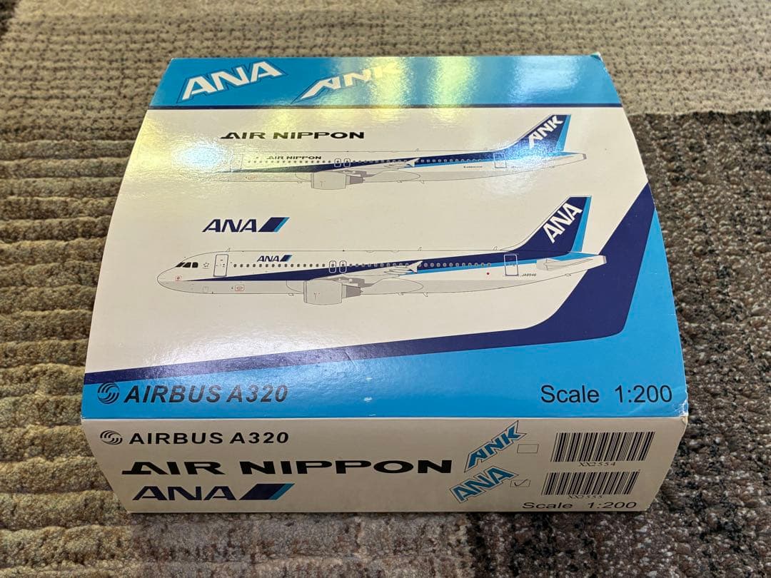 【最終価格】ANA A320 JA8946 1/200 金属製 JCWINGS