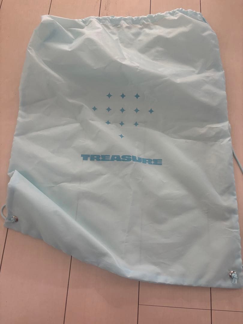 TREASURE LIGHTSTICK CUSHIONペンライト型大クッション