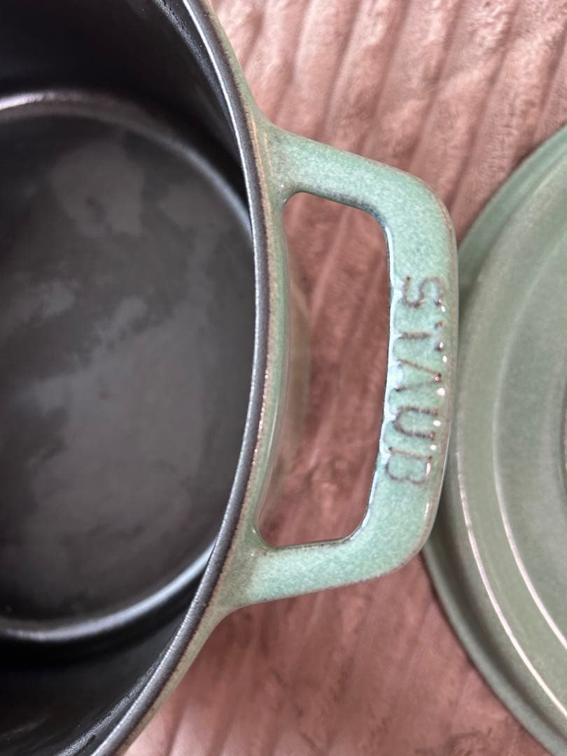 即日発送　STAUB ミントグリーン ホーロー鍋　26センチ
