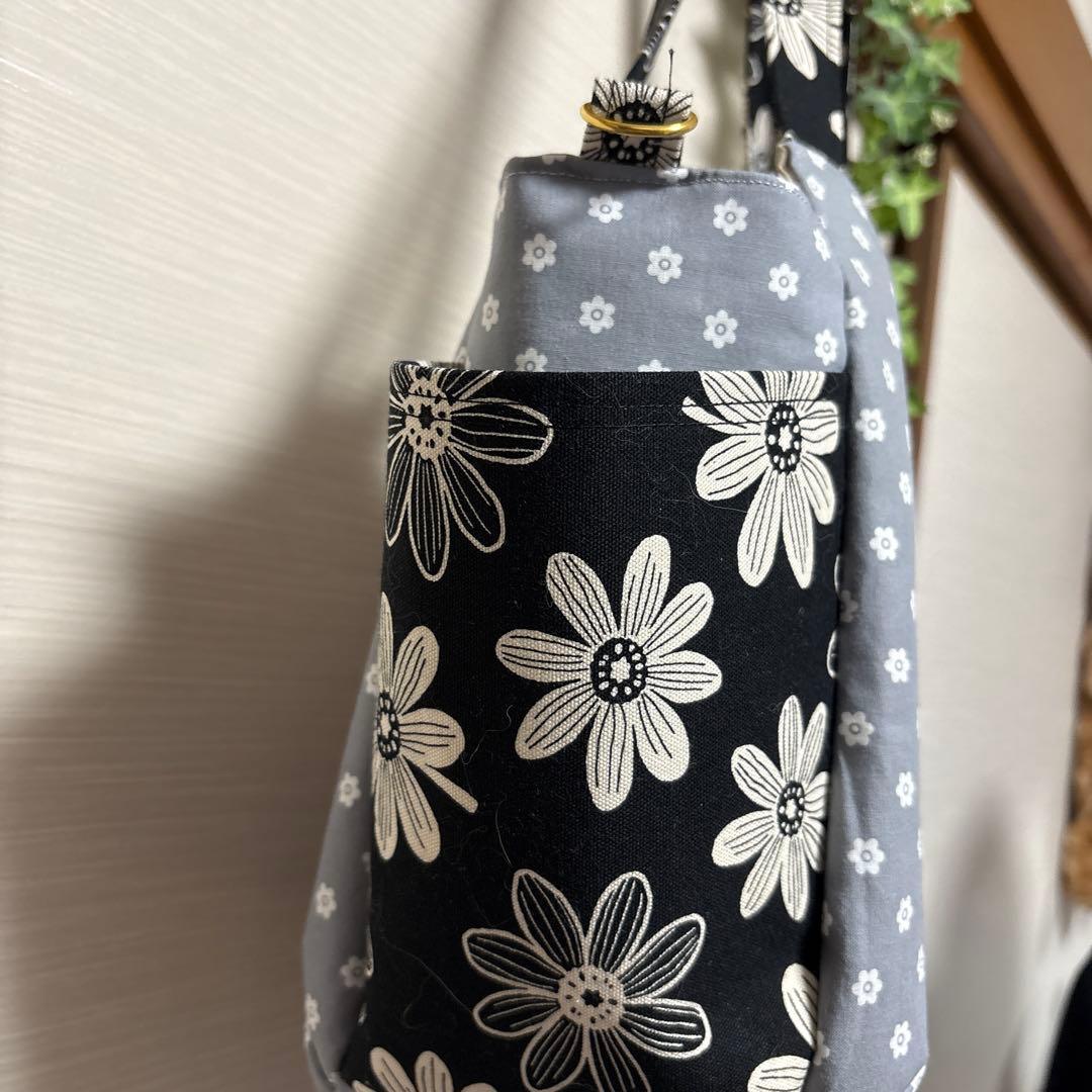 『スーちゃん』お花の刺繍とアップリケ❤︎.グラニー風トートバッグ★ハンドメイド
