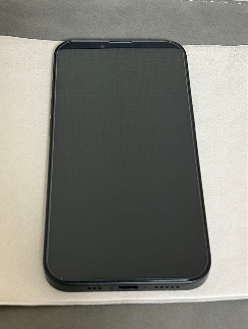 【極美品】iPhone16e ブラック 128GB SIMフリー