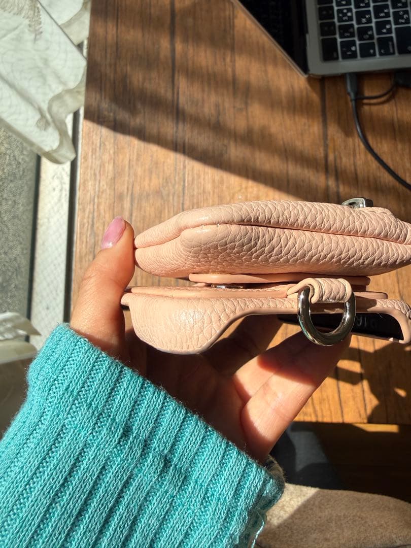 ajew iPhone16 pro 限定カラー