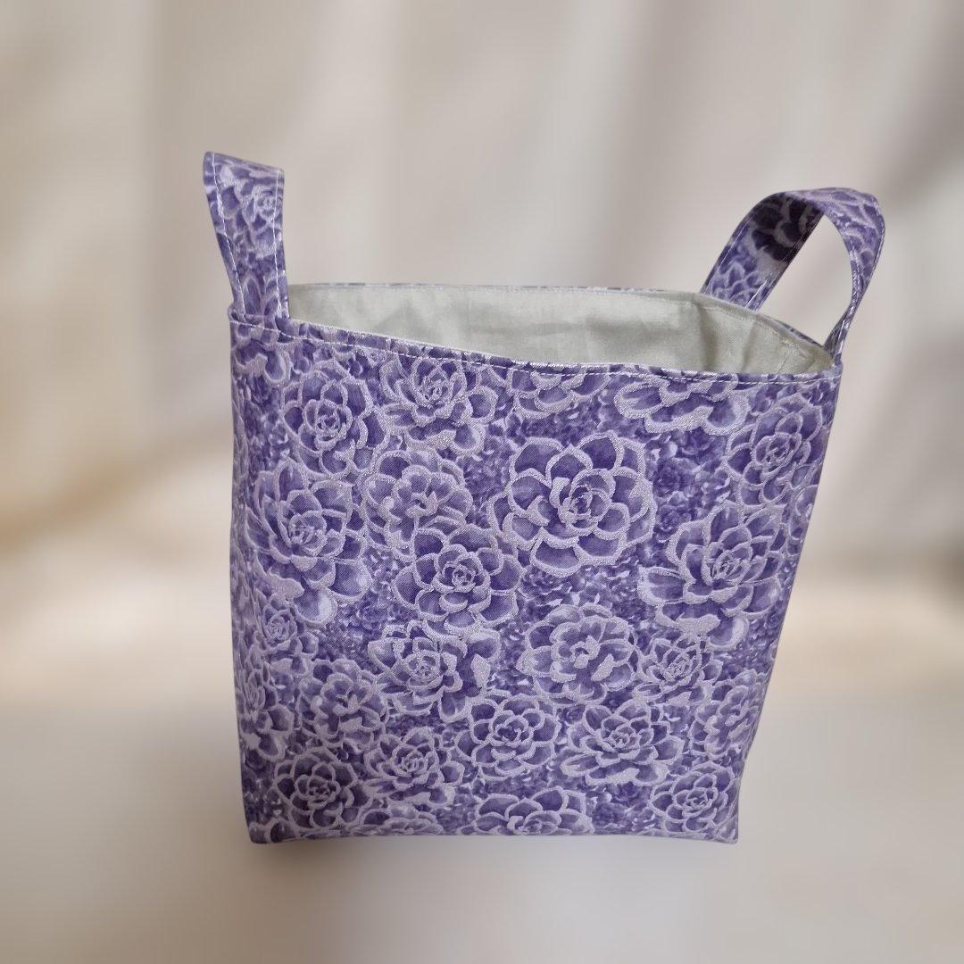 シュガーコテージパネル生地　ハンドメイド　まちなしバッグ　ミニバック布バスケット