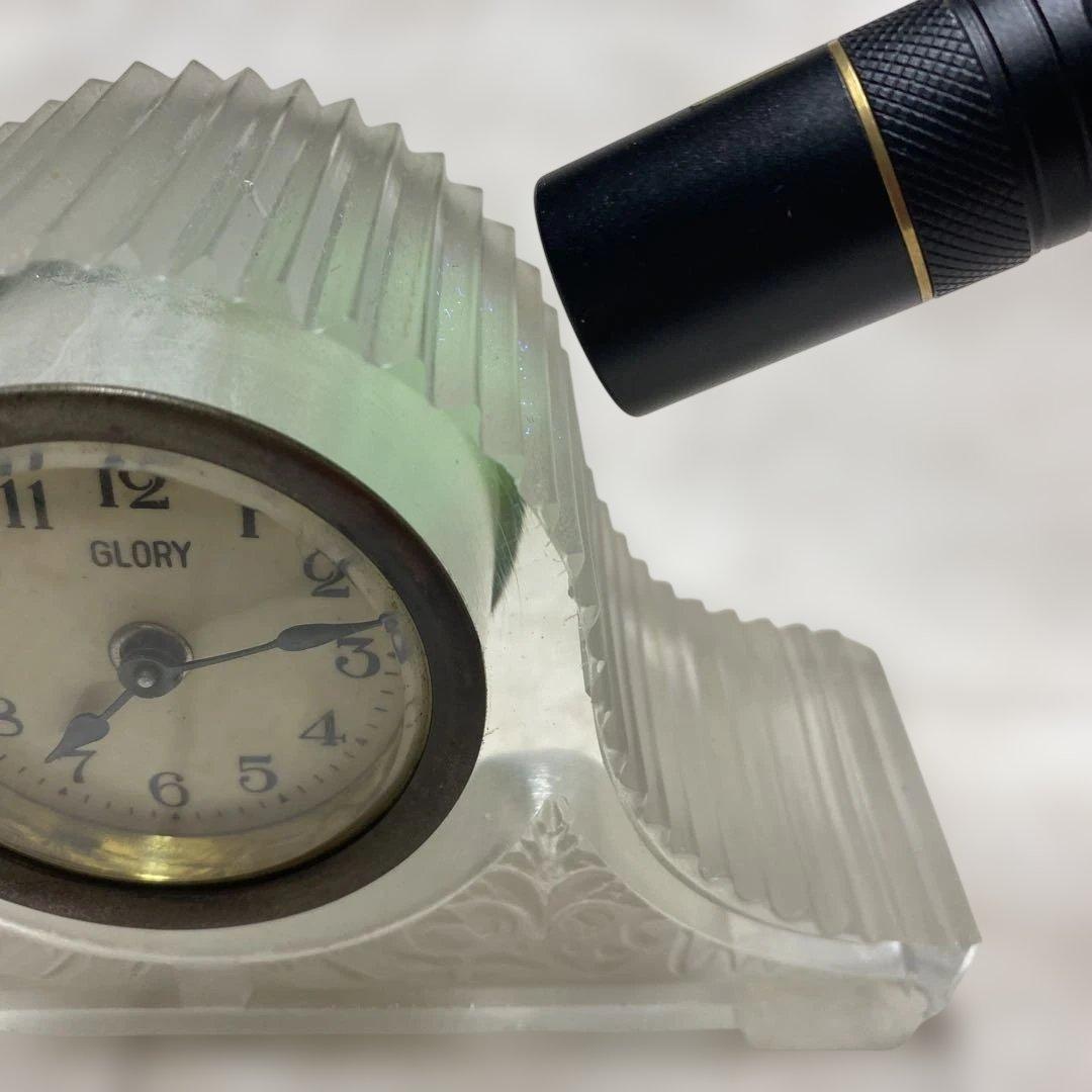 ガラス置き時計　ウラン発光有り