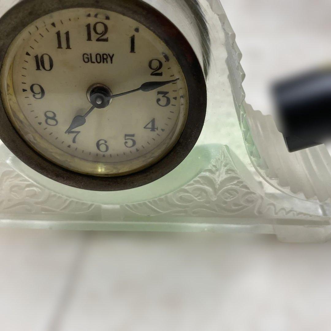 ガラス置き時計　ウラン発光有り