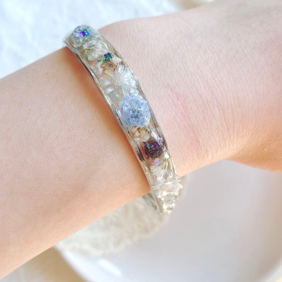 レジンバングル　シルバー　くすみブルー　ローズクォーツ　天然石　クリスタル