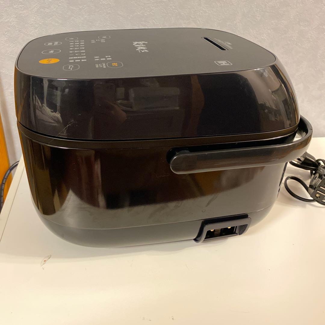 美品　comfee IH炊飯器 CRI-30DKT2C1 5.5合　2025年製