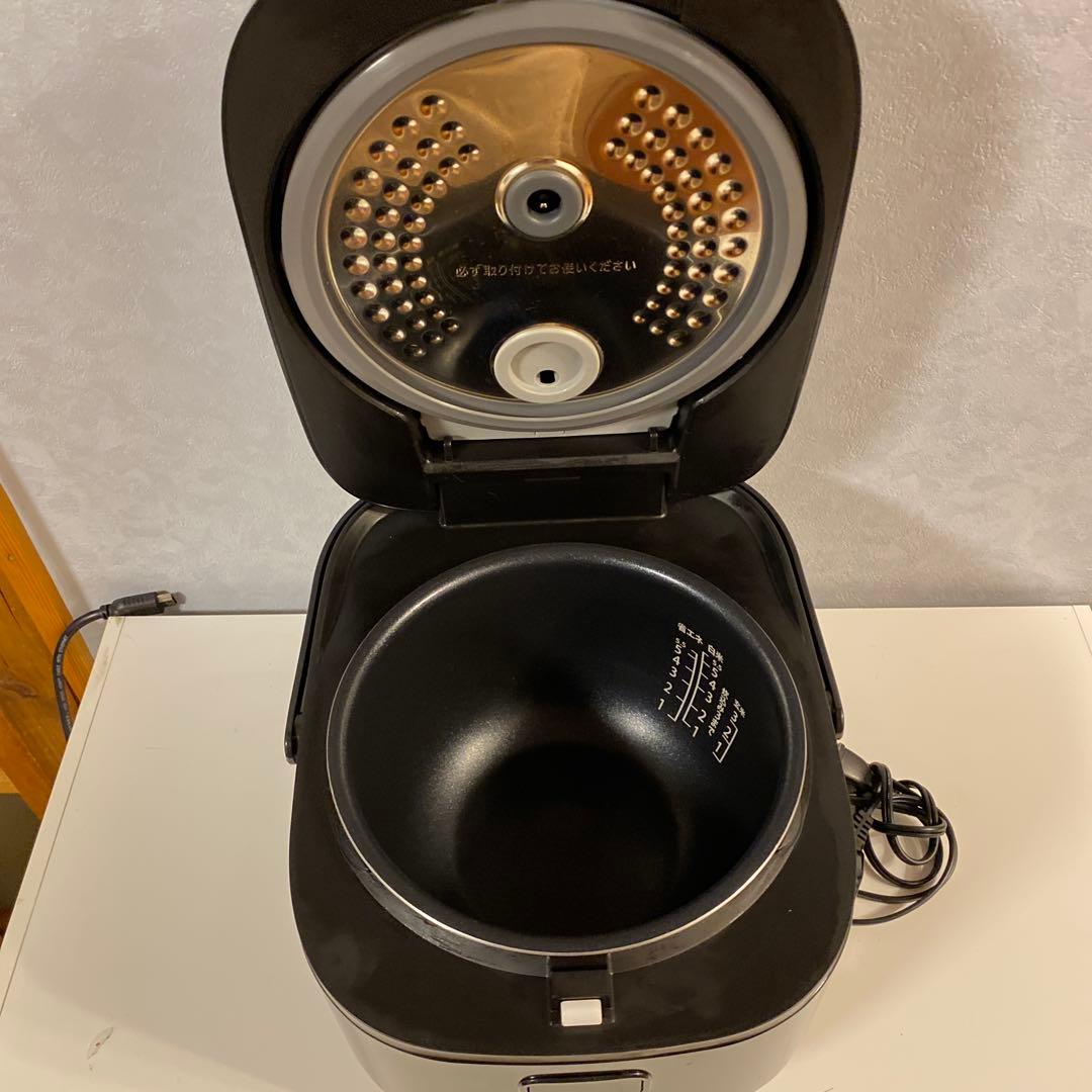 美品　comfee IH炊飯器 CRI-30DKT2C1 5.5合　2025年製