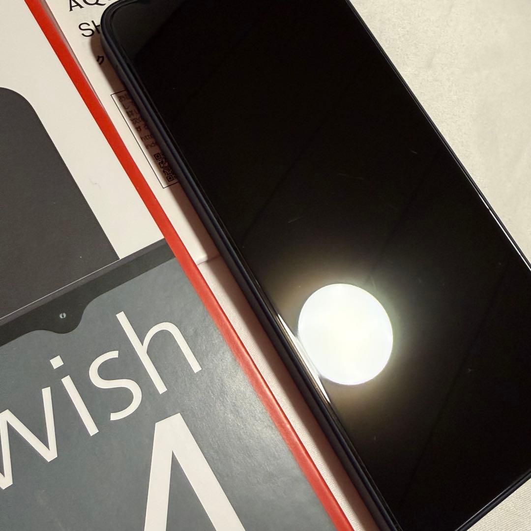 AQUOS wish4 SH-M27 ブラック