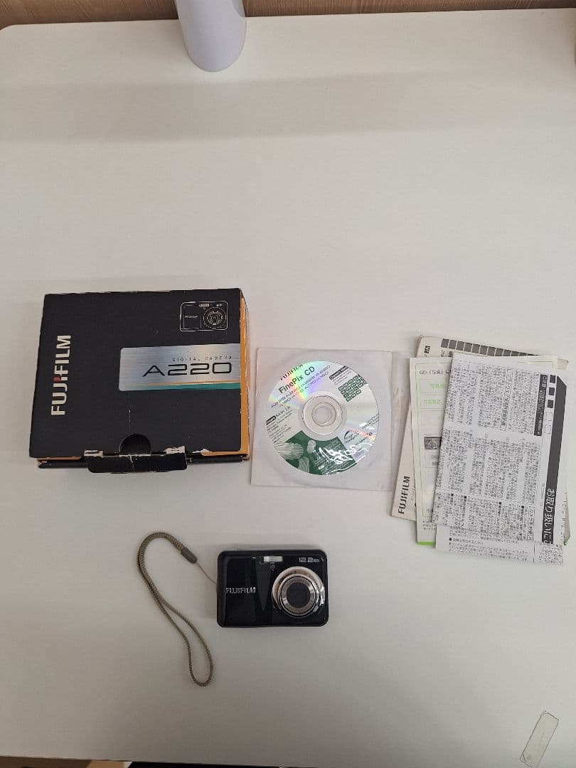 FUJIFILM A220 デジタルカメラ　ブラック