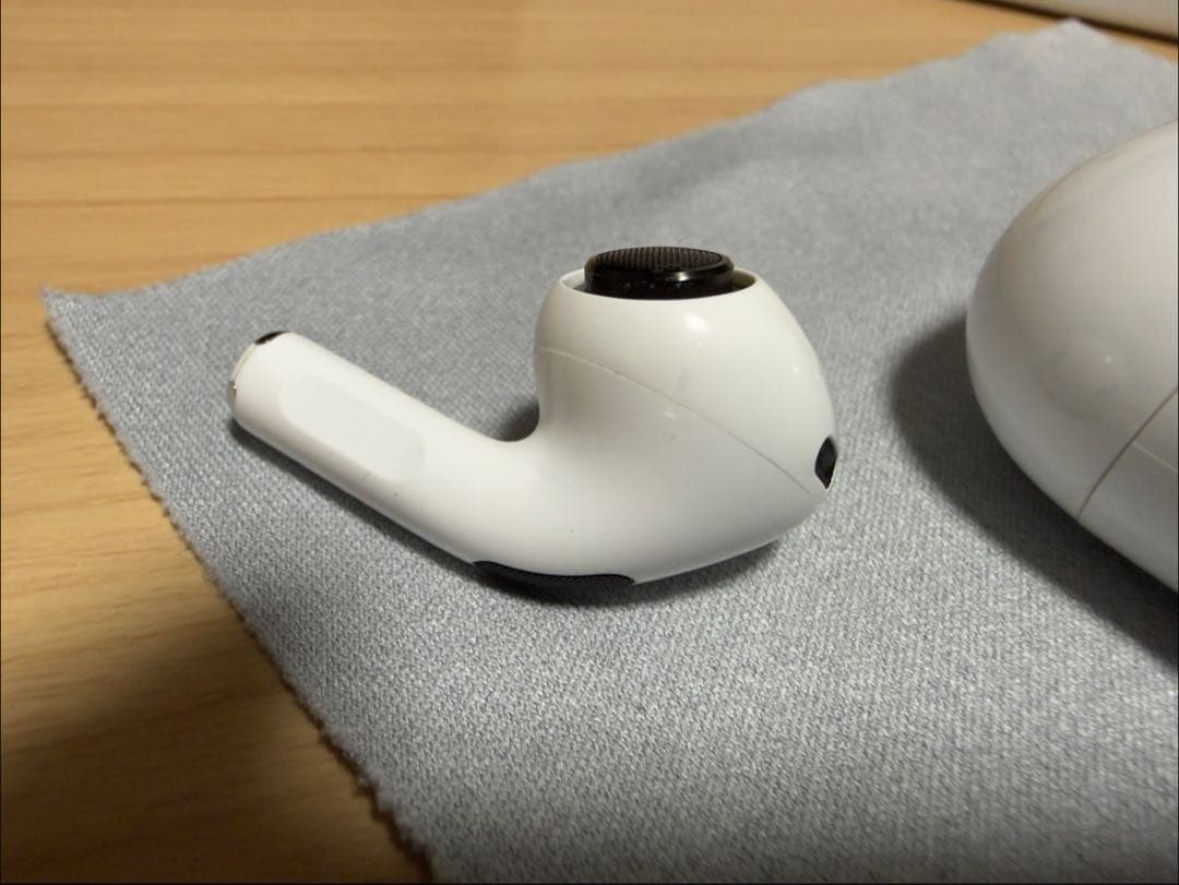 Apple AirPods Pro 2 本体