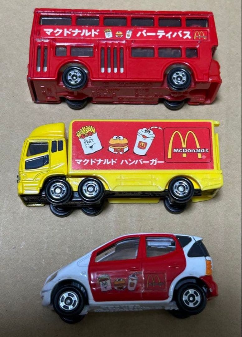 箱あり トミカタウン マクドナルド ドライブスルー トミカ3台付