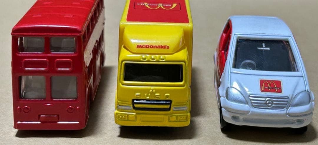 箱あり トミカタウン マクドナルド ドライブスルー トミカ3台付