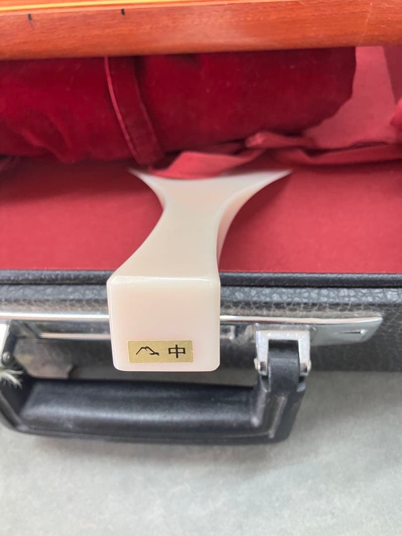 三味線本体 木製 和楽器 撥、ハードケース付き