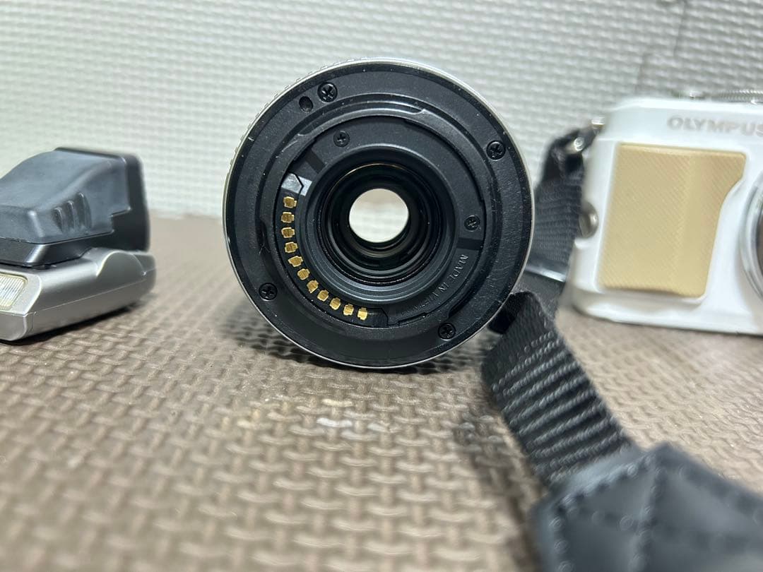 OLYMPUS PEN Lite E-PL5ミラーレス一眼カメラ