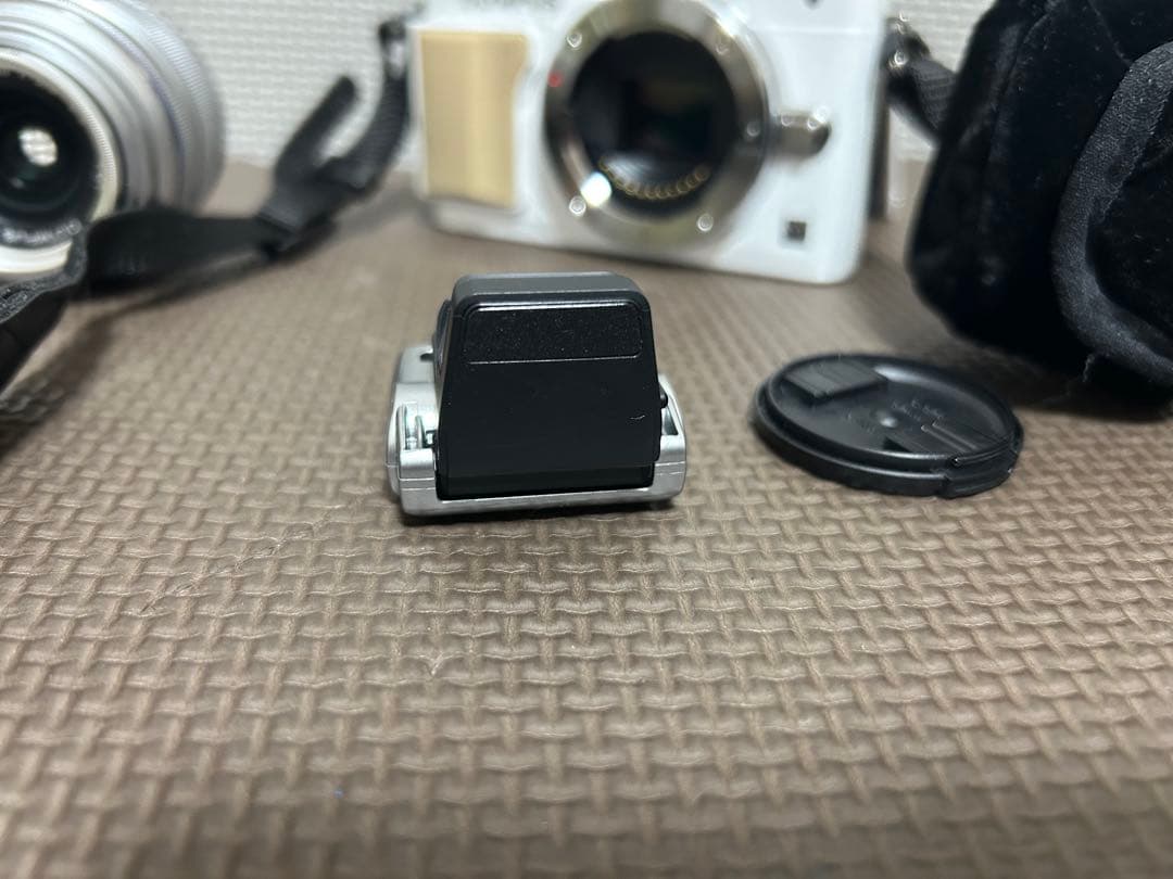 OLYMPUS PEN Lite E-PL5ミラーレス一眼カメラ