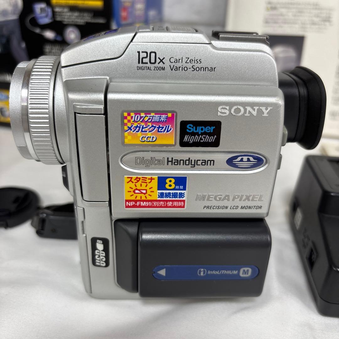 SONY DCR-PC110 デジタルハンディカム ビデオカメラ